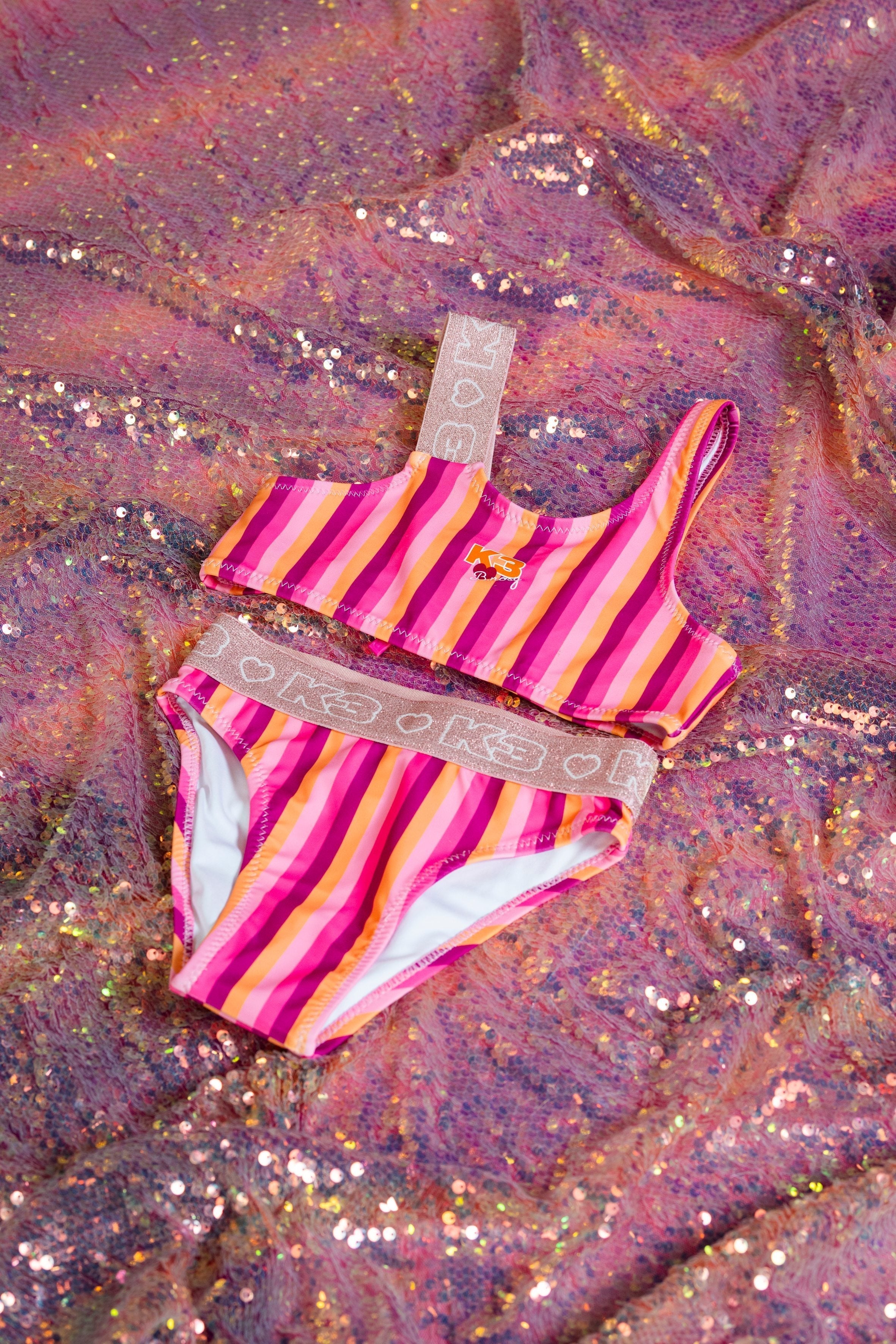 K3 bikini Wixie streep